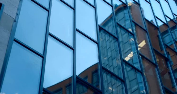 Le crowdfunding en France s’est imposé comme une alternative crédible au financement bancaire. En effet, de nombreux investisseurs