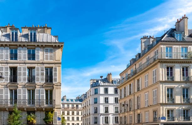 Avant toute chose, débuter un projet immobilier demande une réflexion claire sur vos objectifs personnels et financiers.