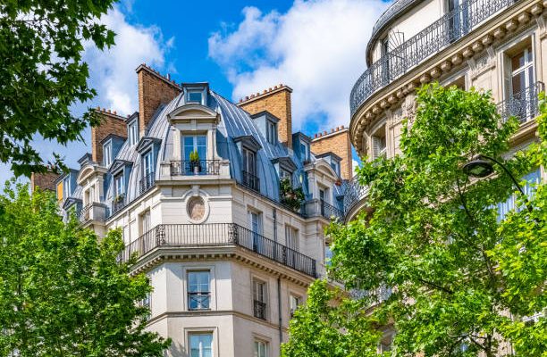 Choisir l’investissement dans l’immobilier repose avant tout sur une notion de sécurité. En effet, la pierre traverse les cycles